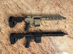 AR-15 12,5" — Miniature 1