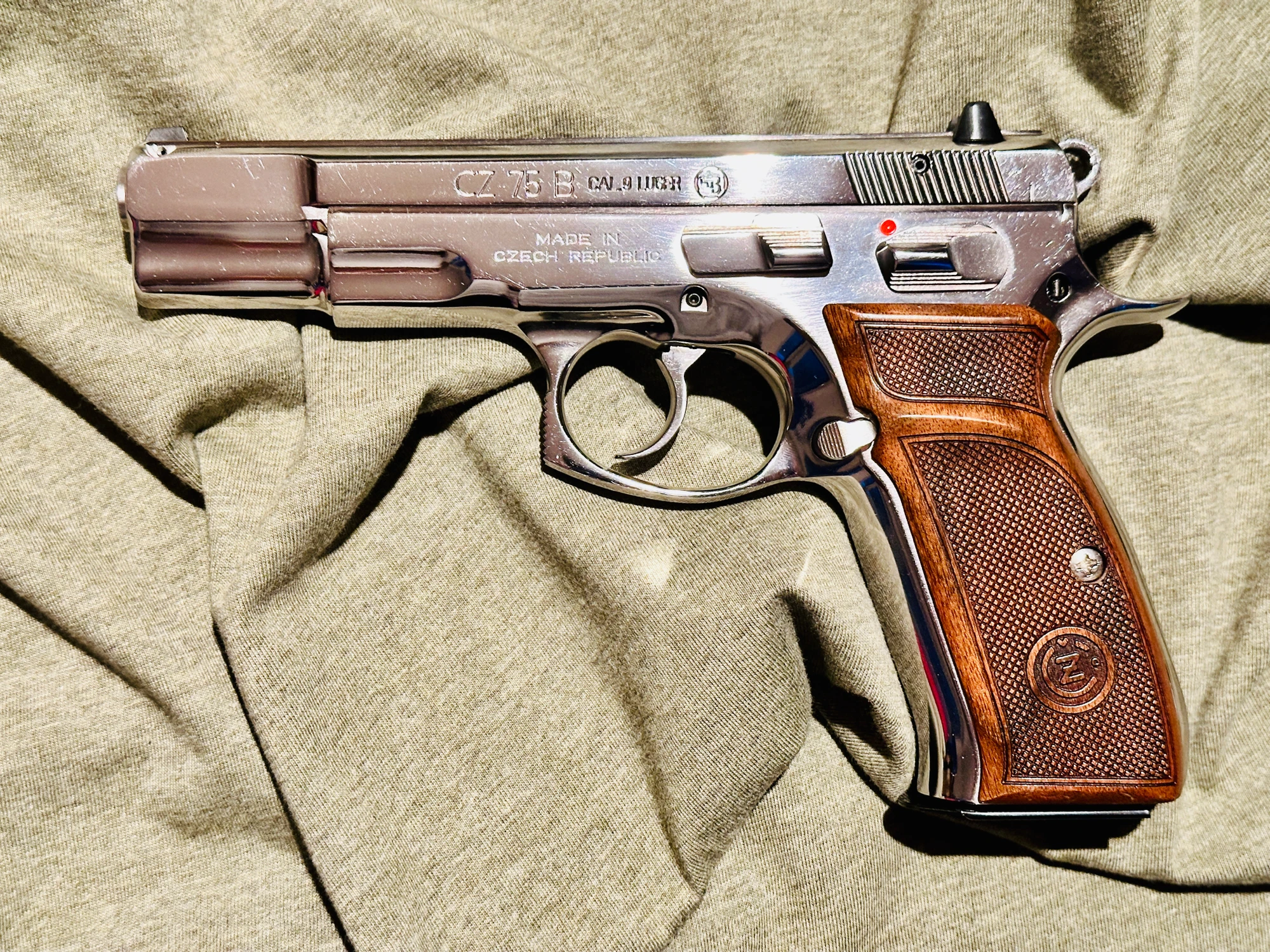 75-B Stainless Glossy — Image 1