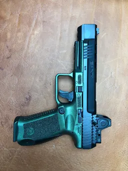 CANIK TP9 SFX Custom — Miniature 3