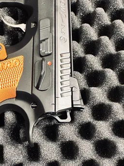 SHADOW 2 ORANGE — Miniature 6