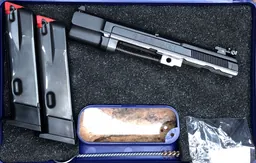 Taipan 6" en 9x19 avec sa conversion .22LR — Miniature 2