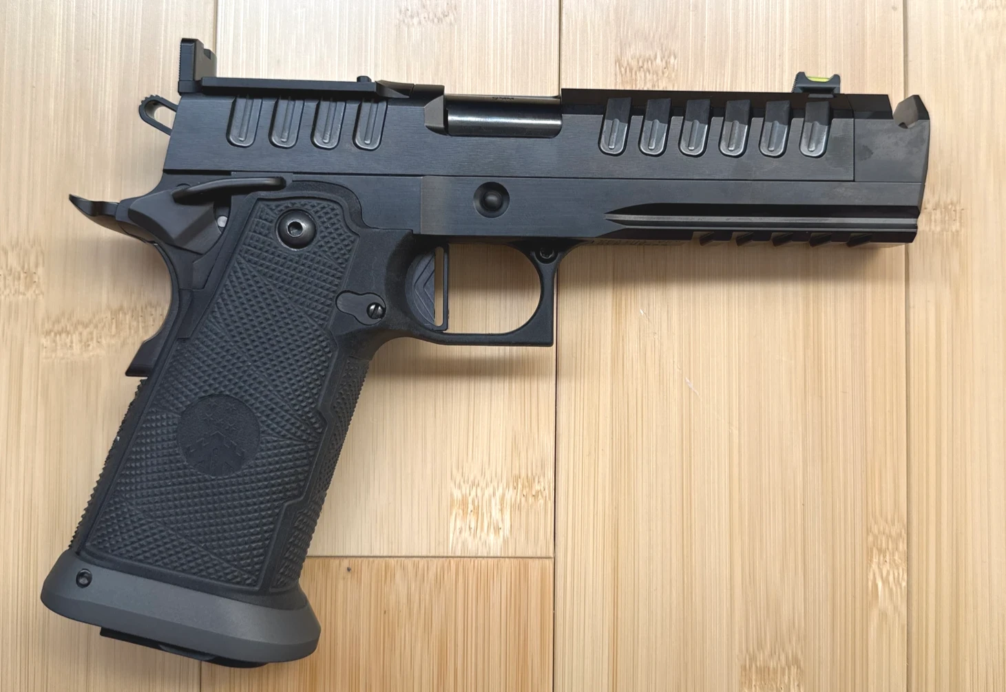 APACHE Blackout Edition — Image 1