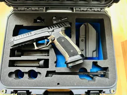 LAUGO ARMS — Miniature 2